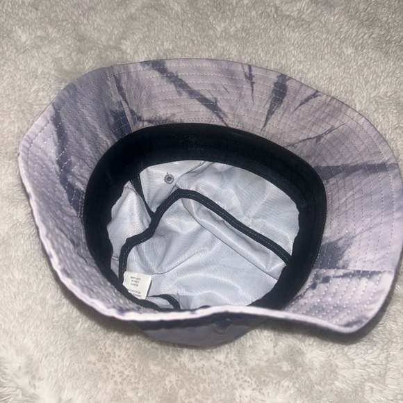 Santa Cruz Gray and Pink Logo Bucket Hat - Picture 2 of 4